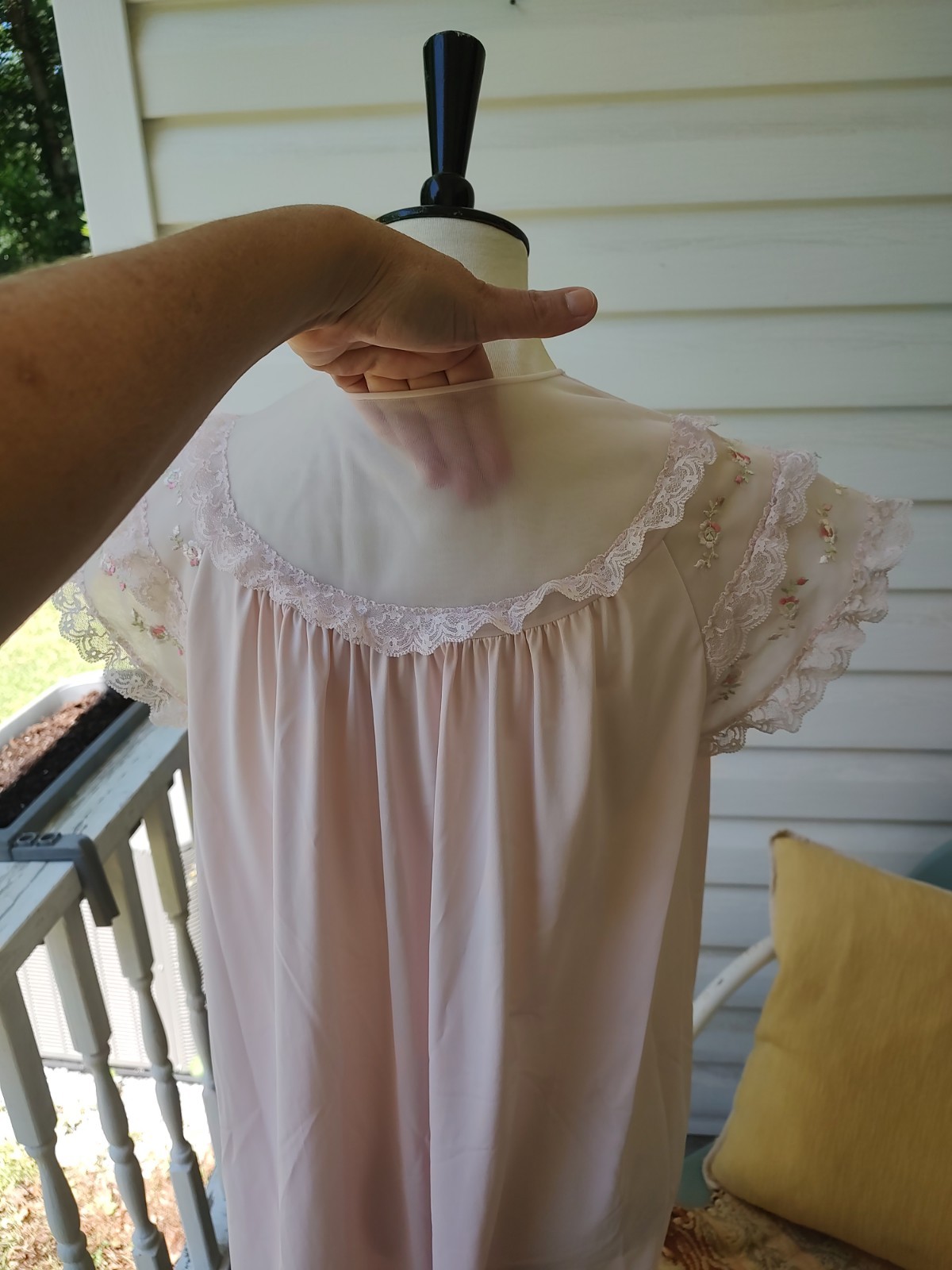 Vintage Shadowline Pink Peignoir Nylon Lace Embroidery Button Front Pocket Sz M