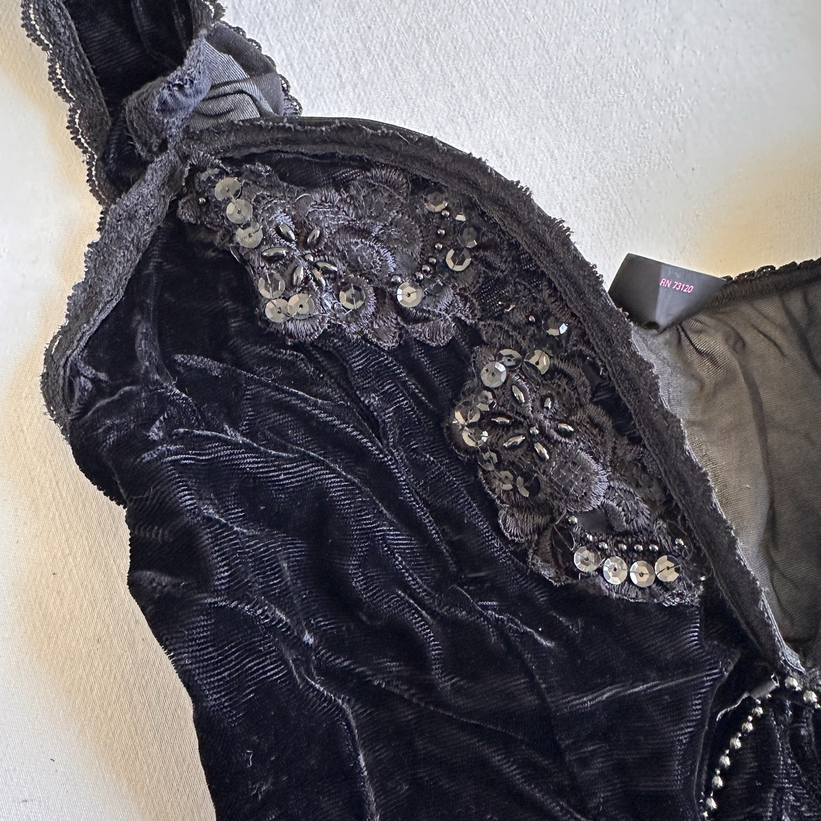 90s VTG Y2K Romantic Fredricks Of Hollywood Velvet Deep V Teddy XS/S Bodysuit