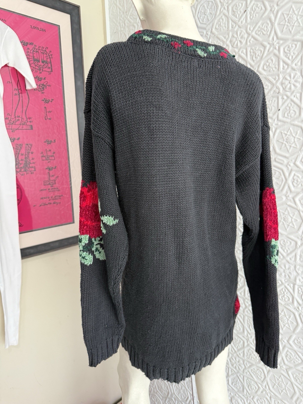 vintage 1980s/90s black floral intarsia sweater chenille cotton roses oversize M