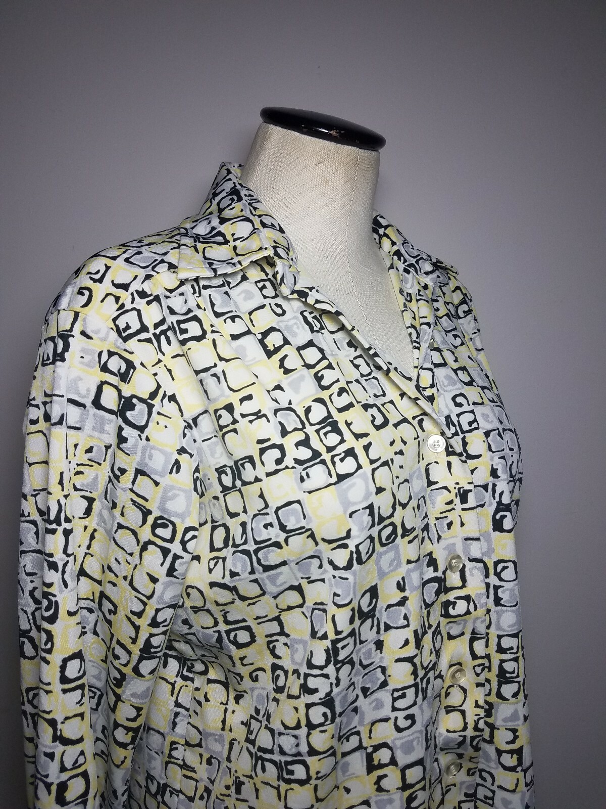 Cape Cod Match Mates Vintage 1970s Ladies Polyester Shirt Geometric Medium