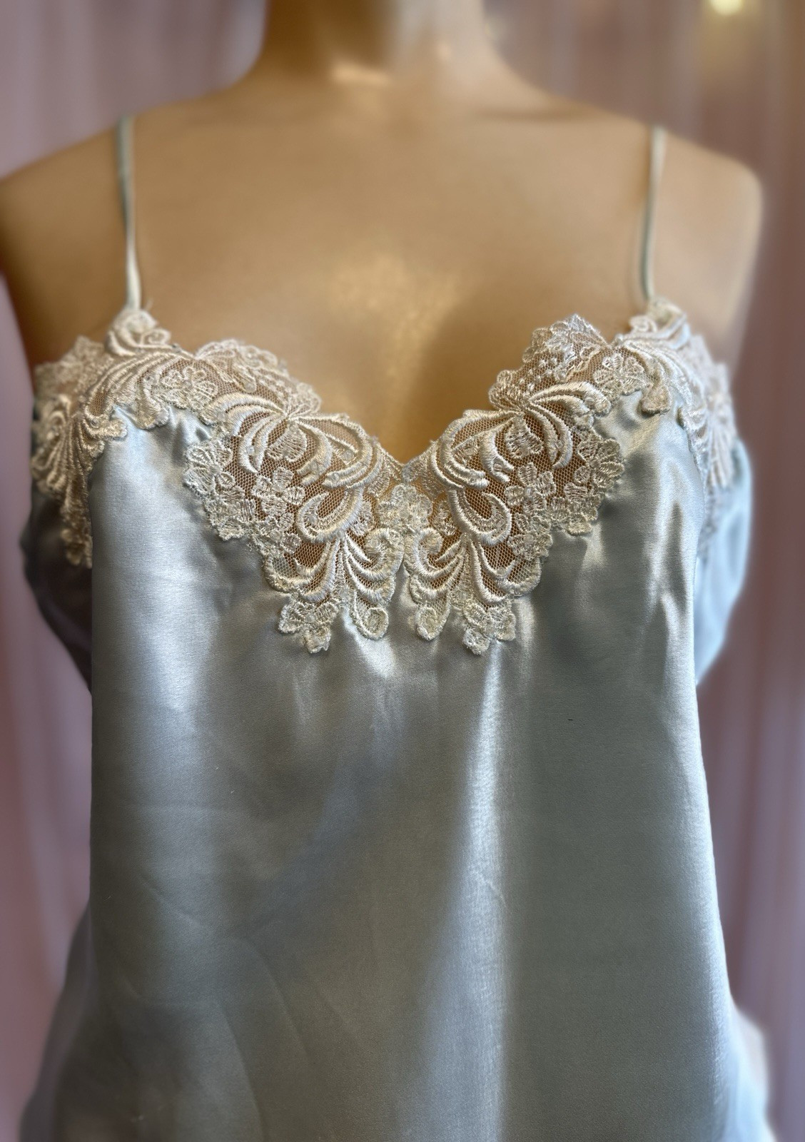 Vintage 80s Victoria’s Secret Gold Label Liquid Satin Cami Top Lingerie XS/S