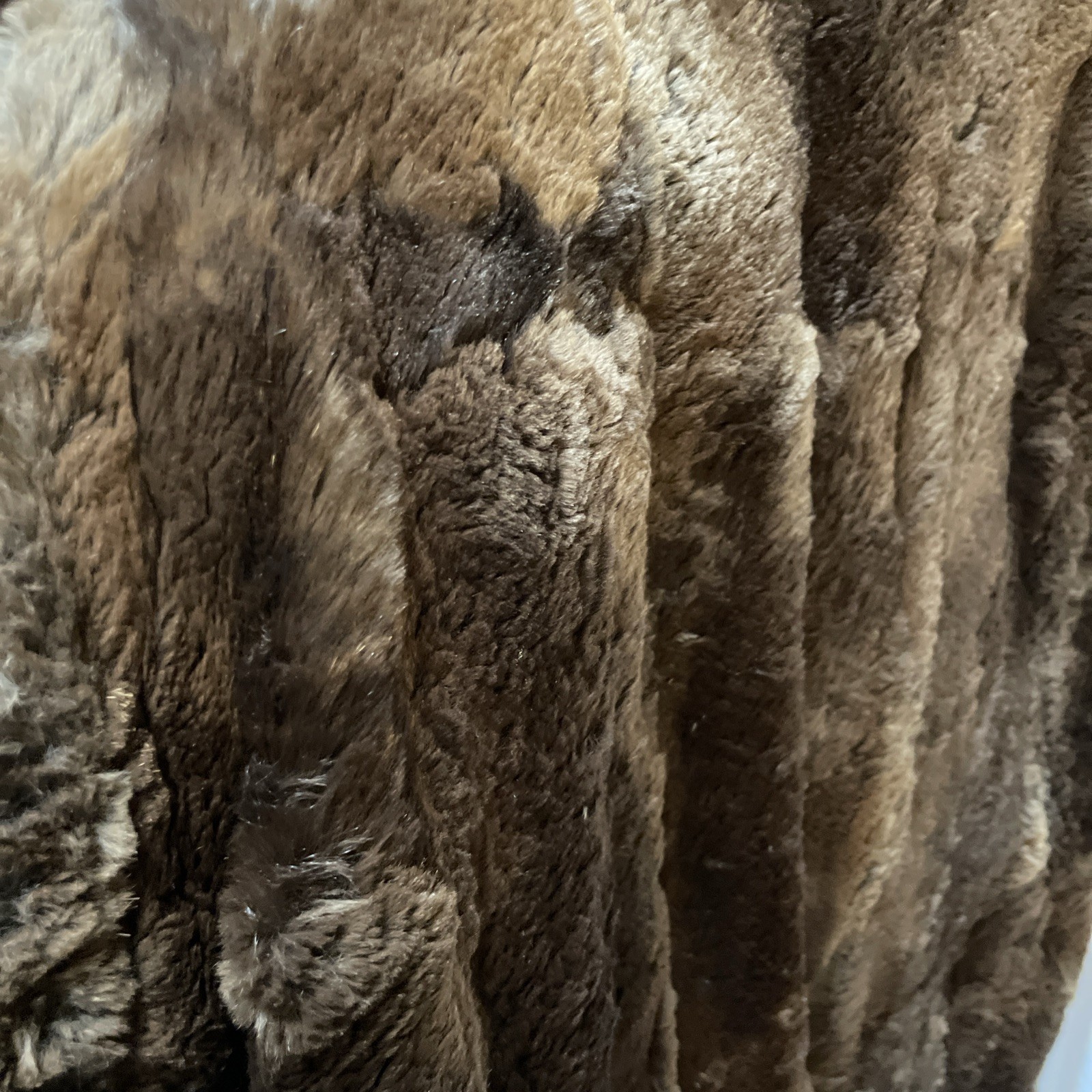 Vintage Akoury’s Furs Scranton PA Brown Real Fur Cape Capelet Stole Monogram AO