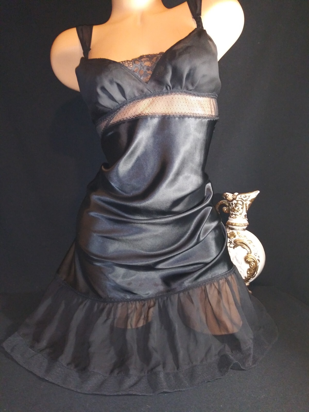Vtg Satin Soft Nylon Nightgown Gown w Lace Bodice Dress Nightie w Ruffle S
