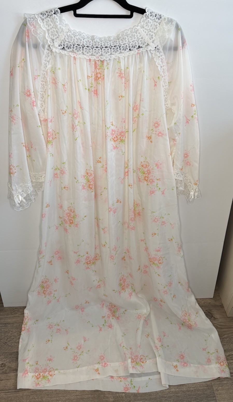 Vintage Christian Dior Nightgown Floral Grandmacore Grannycore Fast Shipping