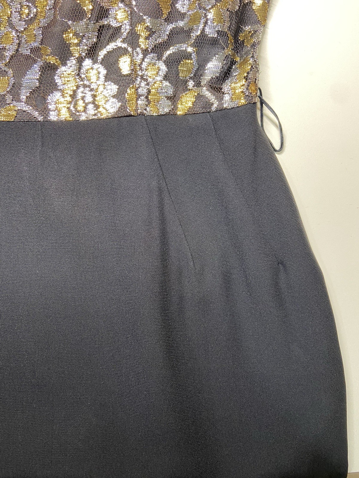 Vintage 1960’s Cocktail Dress Gold Black Metallic Lace Size 2