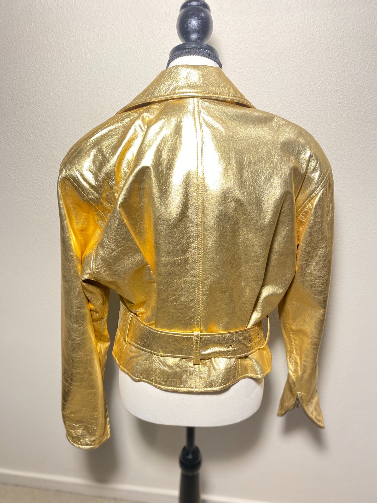 Vintage Leather Gold Llame Womens Jacket and Skirt – Vakko