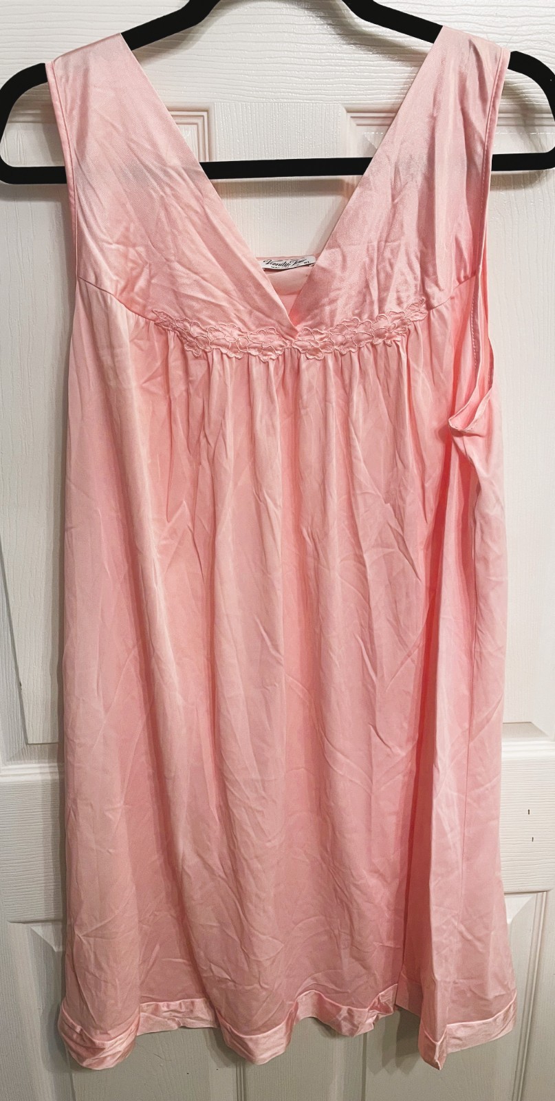 Vtg Vanity Fair Nightgown XL Bubblegum PINK Nylon XL Style 30-807 Silky Sissy
