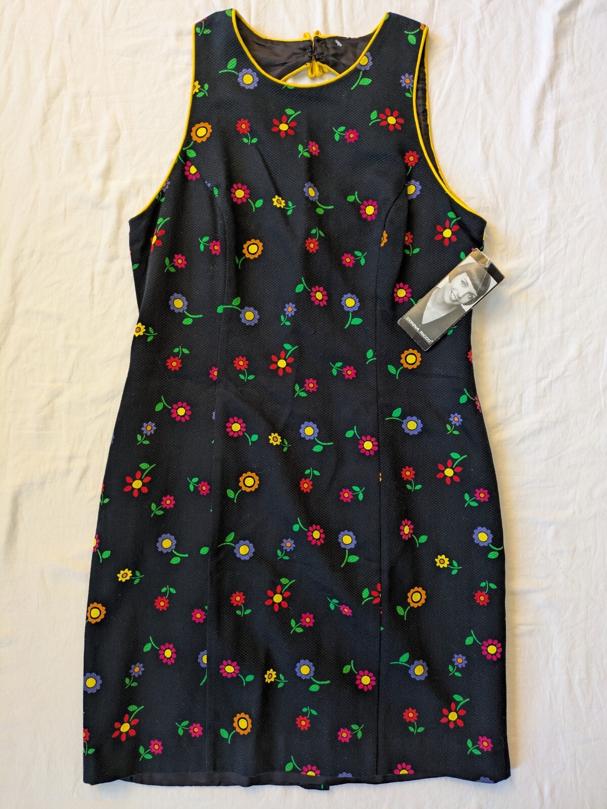 Vintage 90s Y2K Donna Ricco Retro Floral Sheath Dress Daisy Keyhole Back 12 HTF