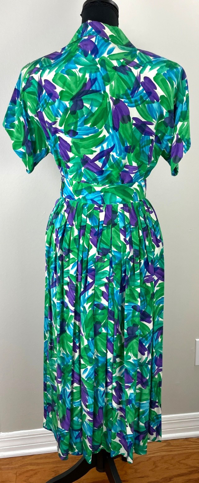 Vintage Miss O Oscar de la Renta Silk Blouse and Skirt Size 4 Pockets Floral