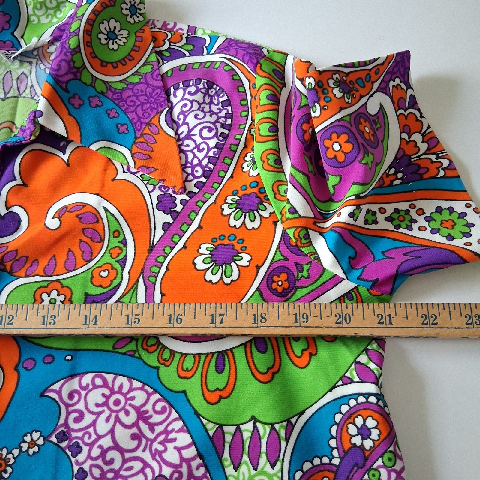 Vintage 60s 70s Funky Colorful Psychedelic Groovy Paisley Shirt granny