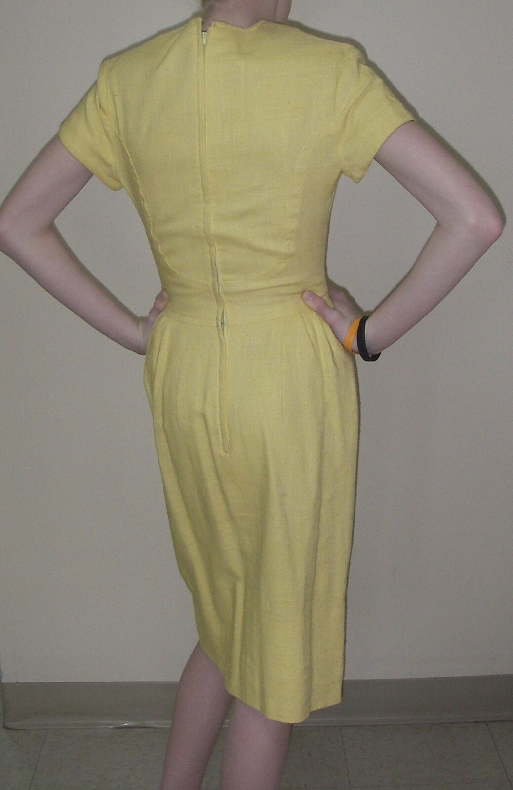 Vintage 1950s Wayne Fuller Wiggle Pencil Dress Yellow Lined XS Midi Secretary