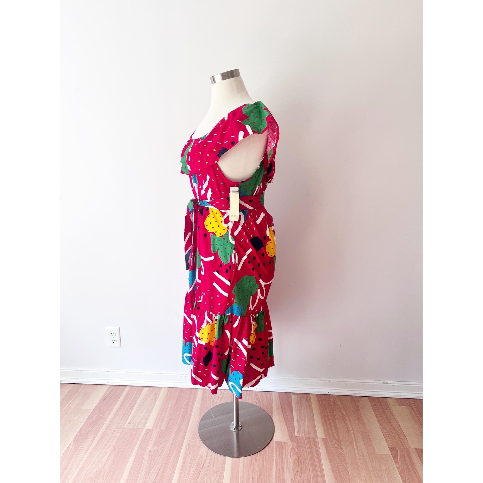 SIZE M/L 80s Vintage Midi Dress Red Abstract Geometric Pockets Maximalist Ruffle
