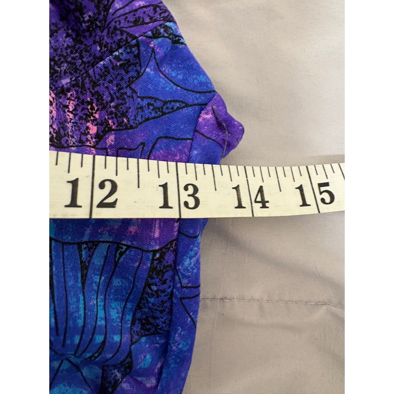 Vintage 70s Roxanne Blue Leaf Print One Piece Swimsuit Size 10/32 B Underwire