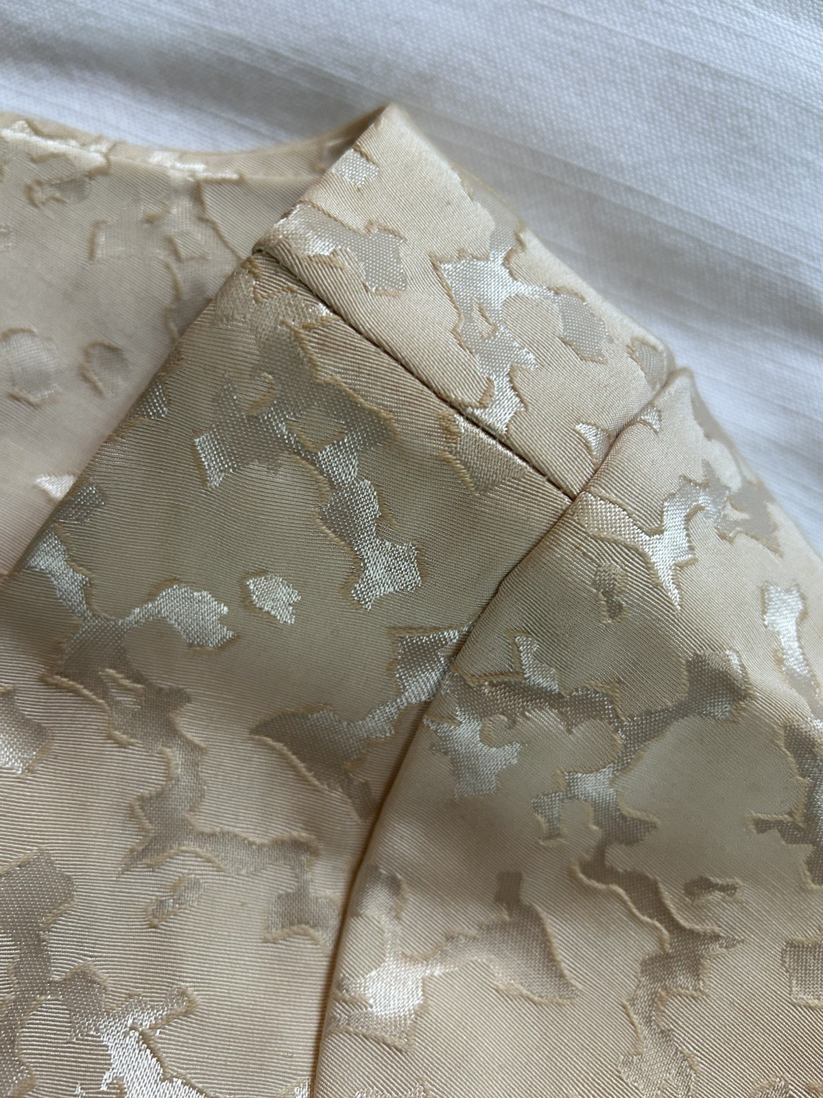 Vintage Brocade 1960’s Beige Blush Peplum On Pencil Dress Party Dress