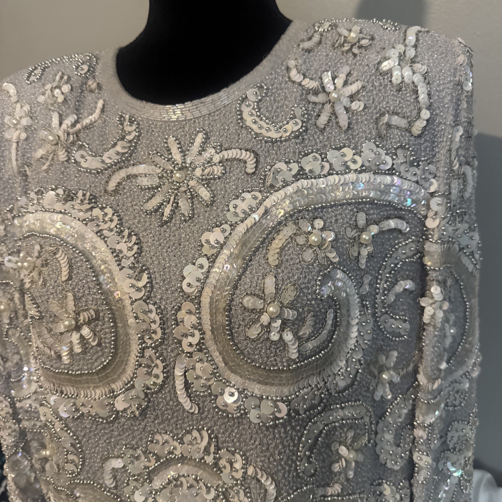 Vintage Royal Feelings Shimmering Pearl Silver Grey Silk Sequined Blouse XL