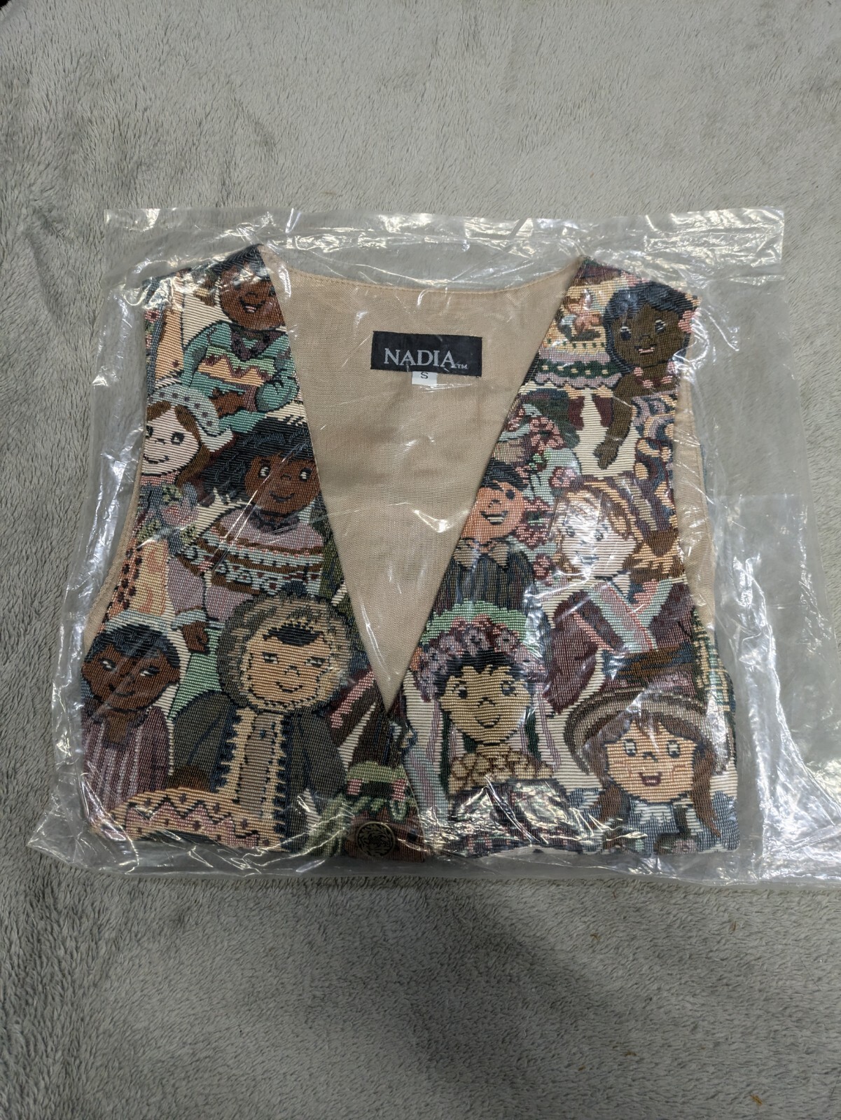 Vintage Nadia Embroidered CHILDREN Tapestry Womens SMALL Grandmacore Vest NEW v2