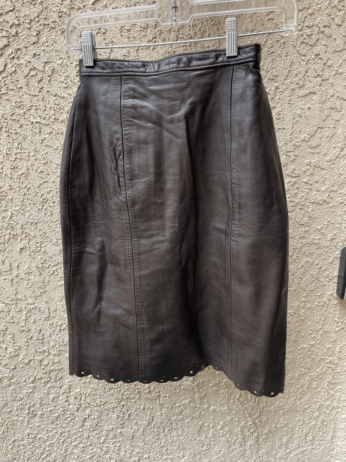 Vintage Genuine Leather Skirt NWT Deep Brown Scalloped Hem XXS 23” Waist