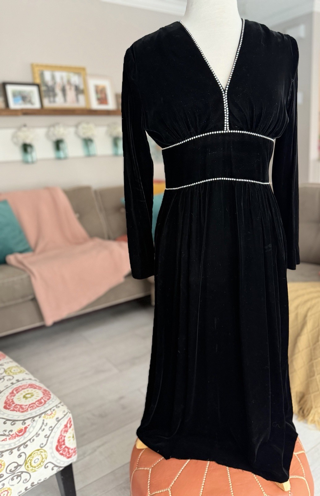 Victor Costa Black Velvet Evening Dress Rhinestone Trim Long Sleeve Size 12