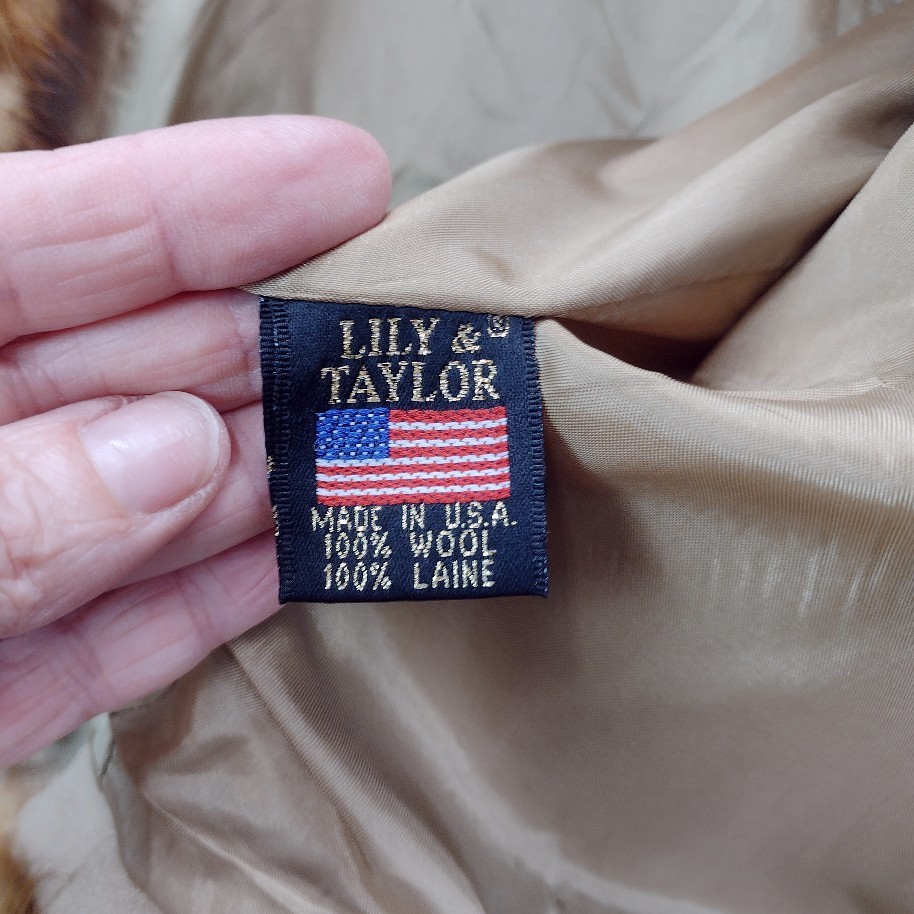 VTG Lily and Taylor Womens Jacket Medium Tan 100% Wool Fur Trim Made USA