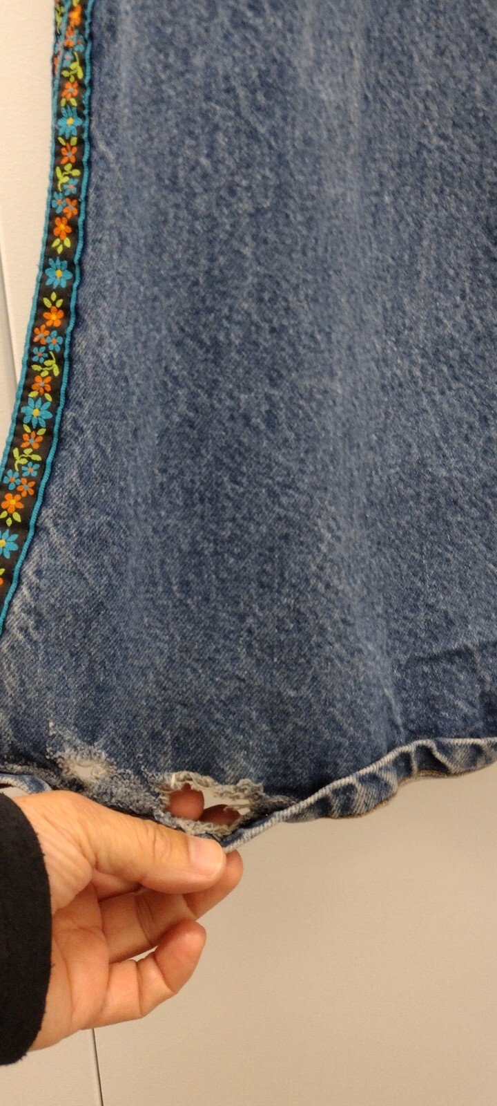 Mudd Jeans 90s Blue Denim Wide Bell Bottoms Waist 26 inch Epic SIDE SLIT