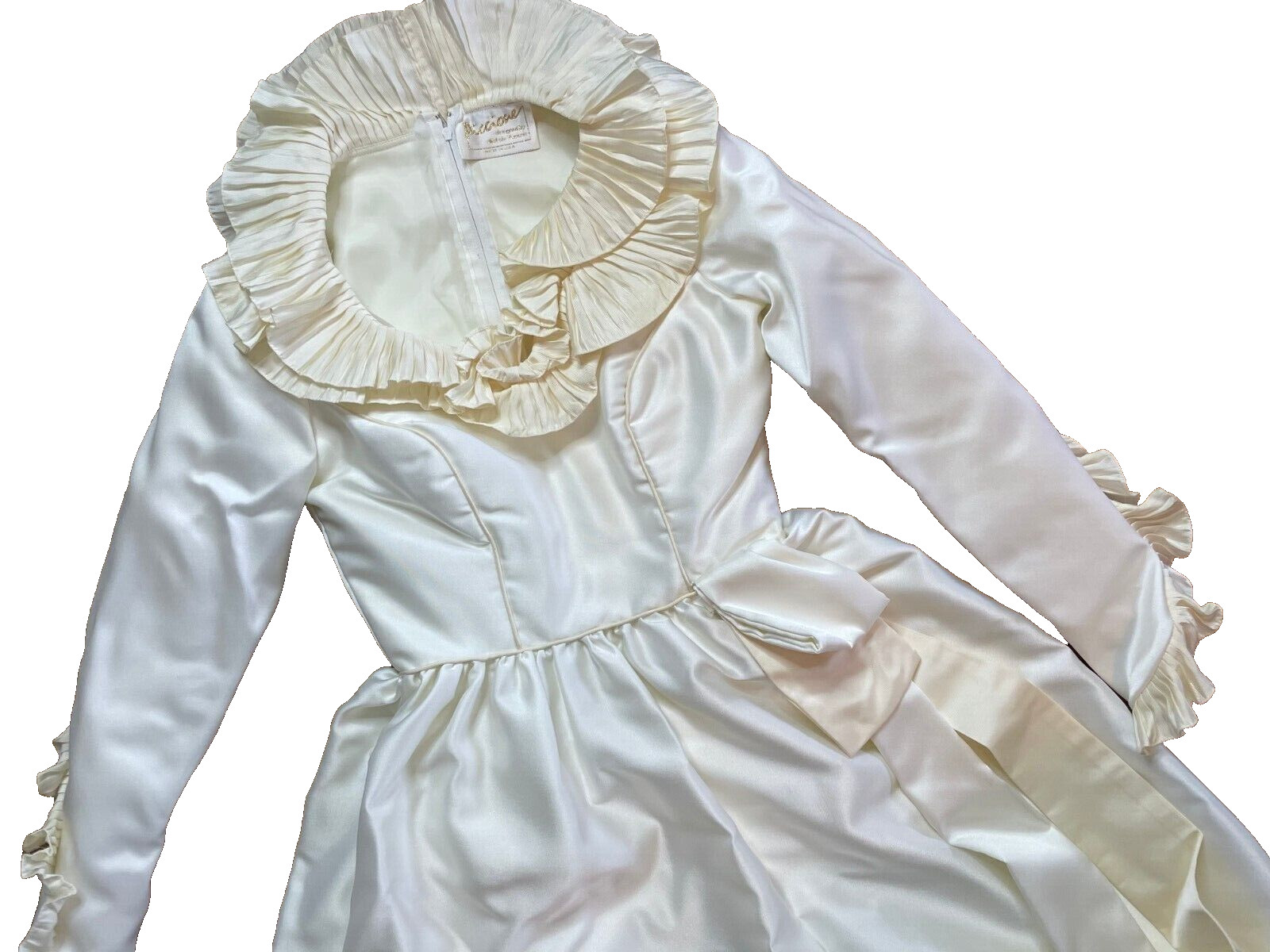 Vintage 70s 80s USA Michele Piccione Modest Ivory Victorian Ruffle Wedding Dress