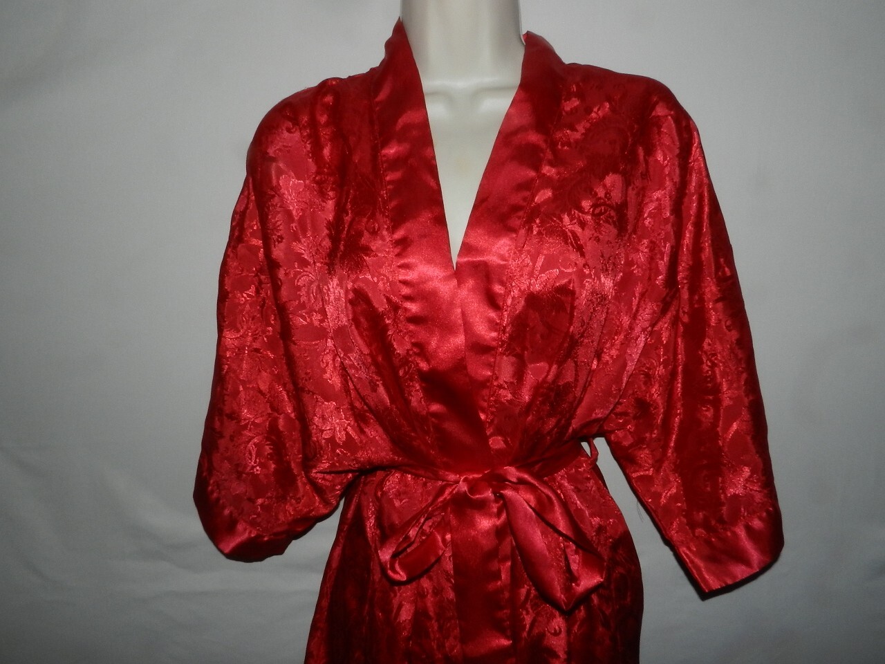 Contessa Di Roma size S red satin robe