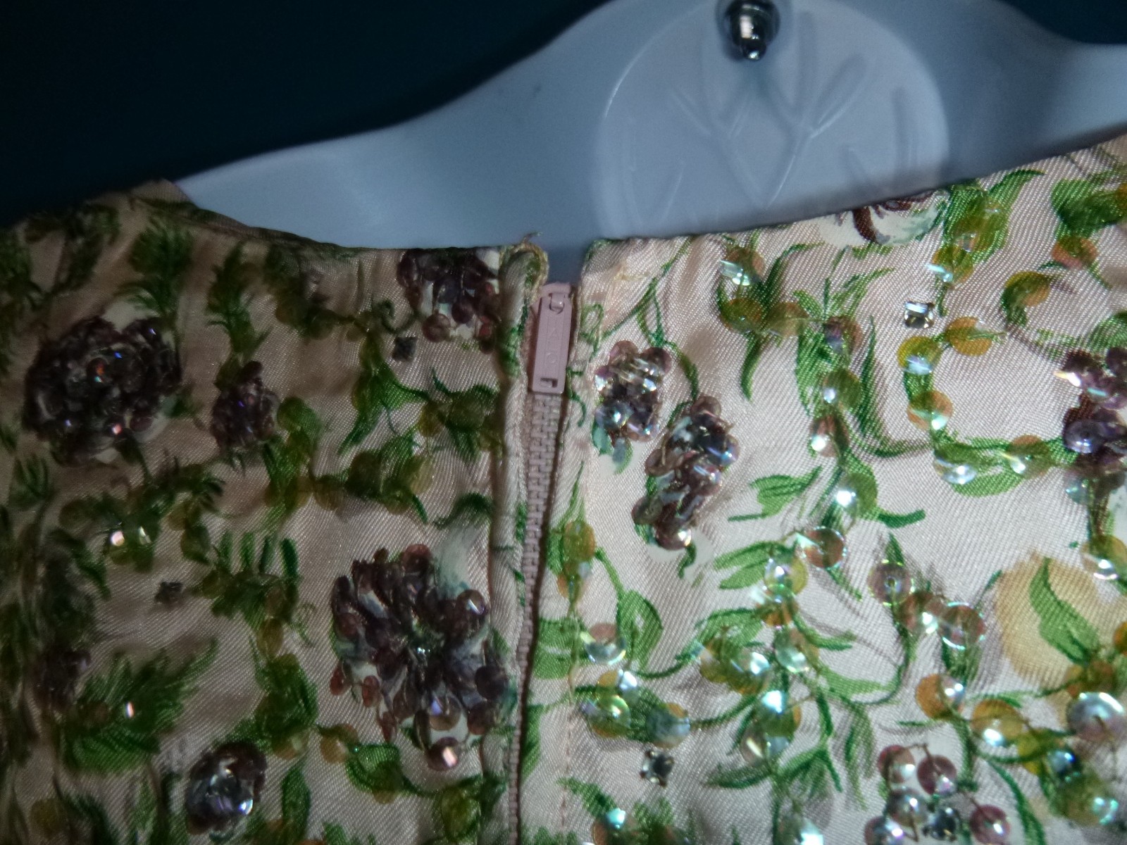 Vtg 1940s Pinkish Tan Silky Floral Dress Sequin Embellishment VOLUP Sz L/XL