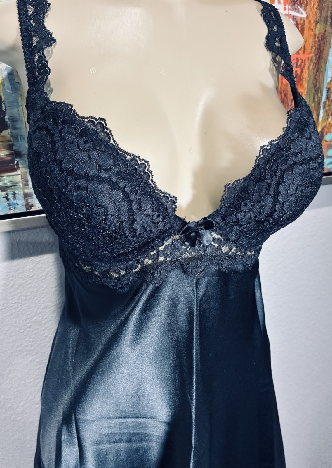 Vtg Victoria’s Secret Black Satin Push Up Bra Slip M