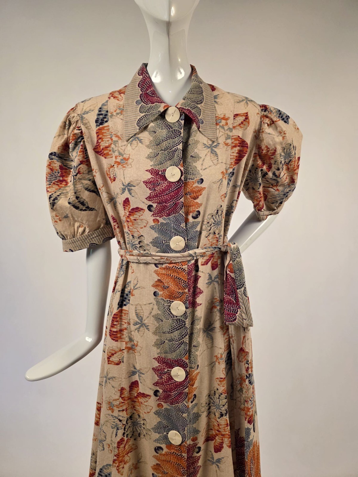 1930’S UNUSUAL BATIK STYLE FLORAL STRIPE PRINT COTTON SUMMER DRESS W BELT