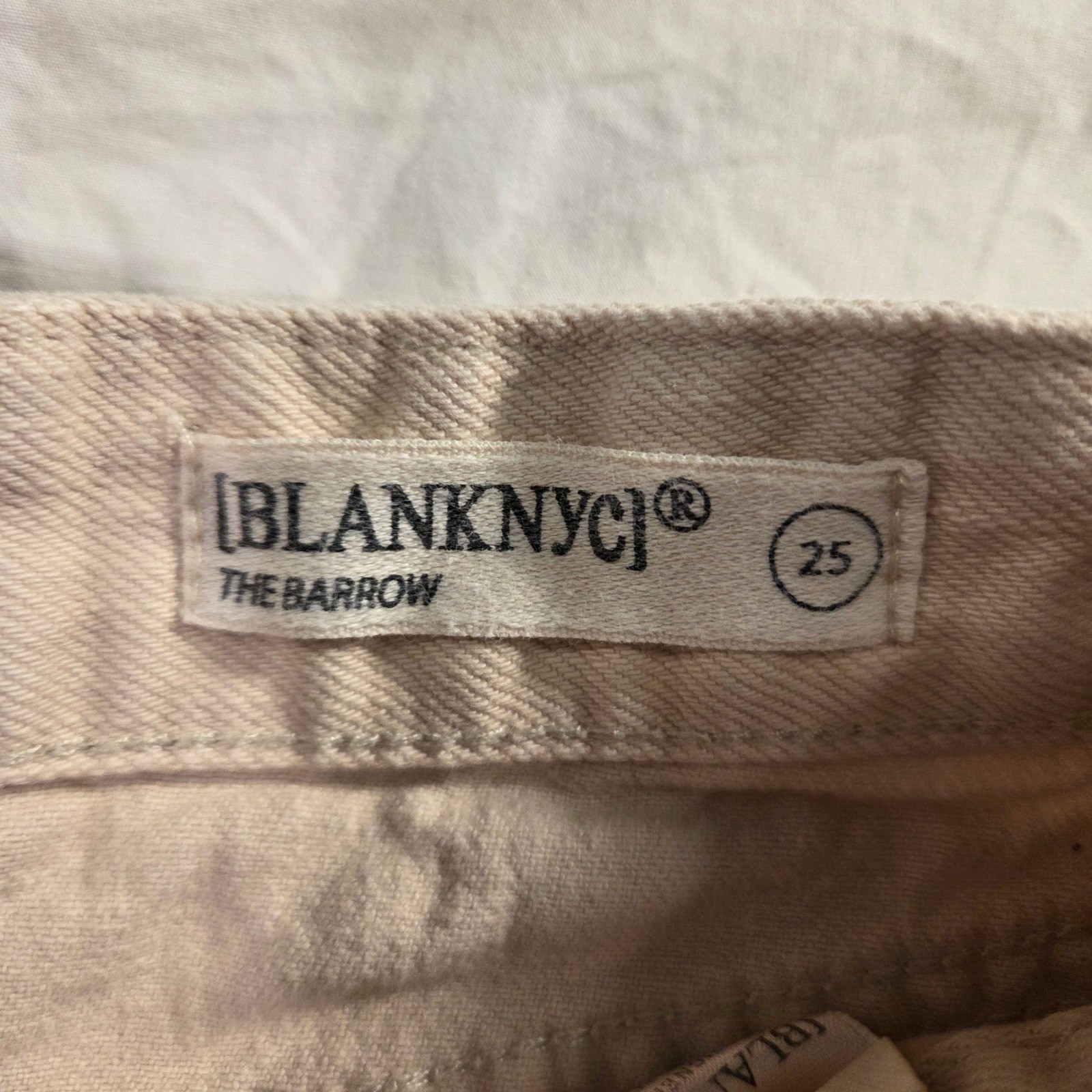 Blank NYC The Barrow Vintage High Rise Short Raw Hem, Women’s Size 25, Light Tan