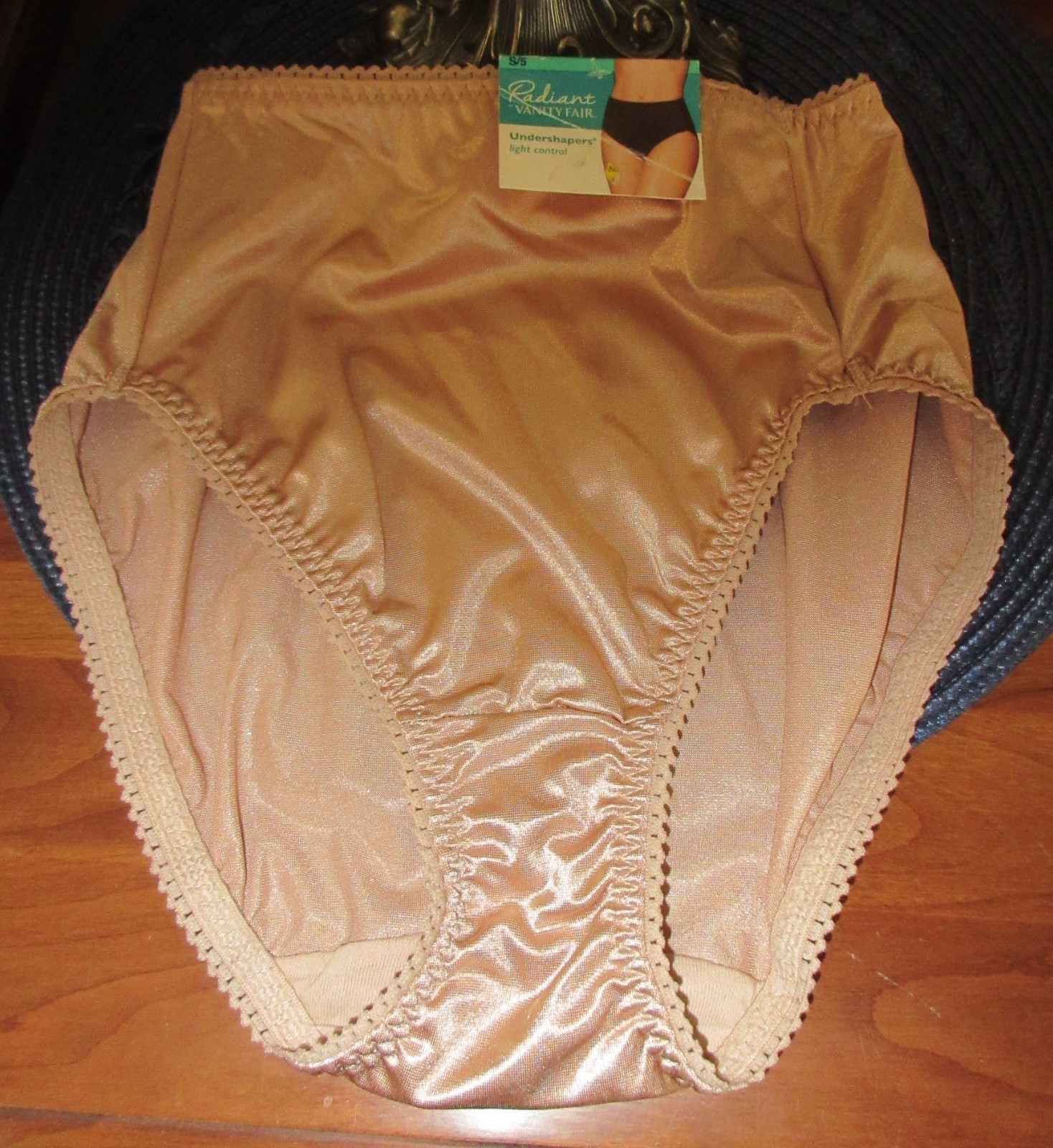 VANITY FAIR SECOND SKIN BEIGE 48301 liquid satin HI LEG panties S/5 single pair
