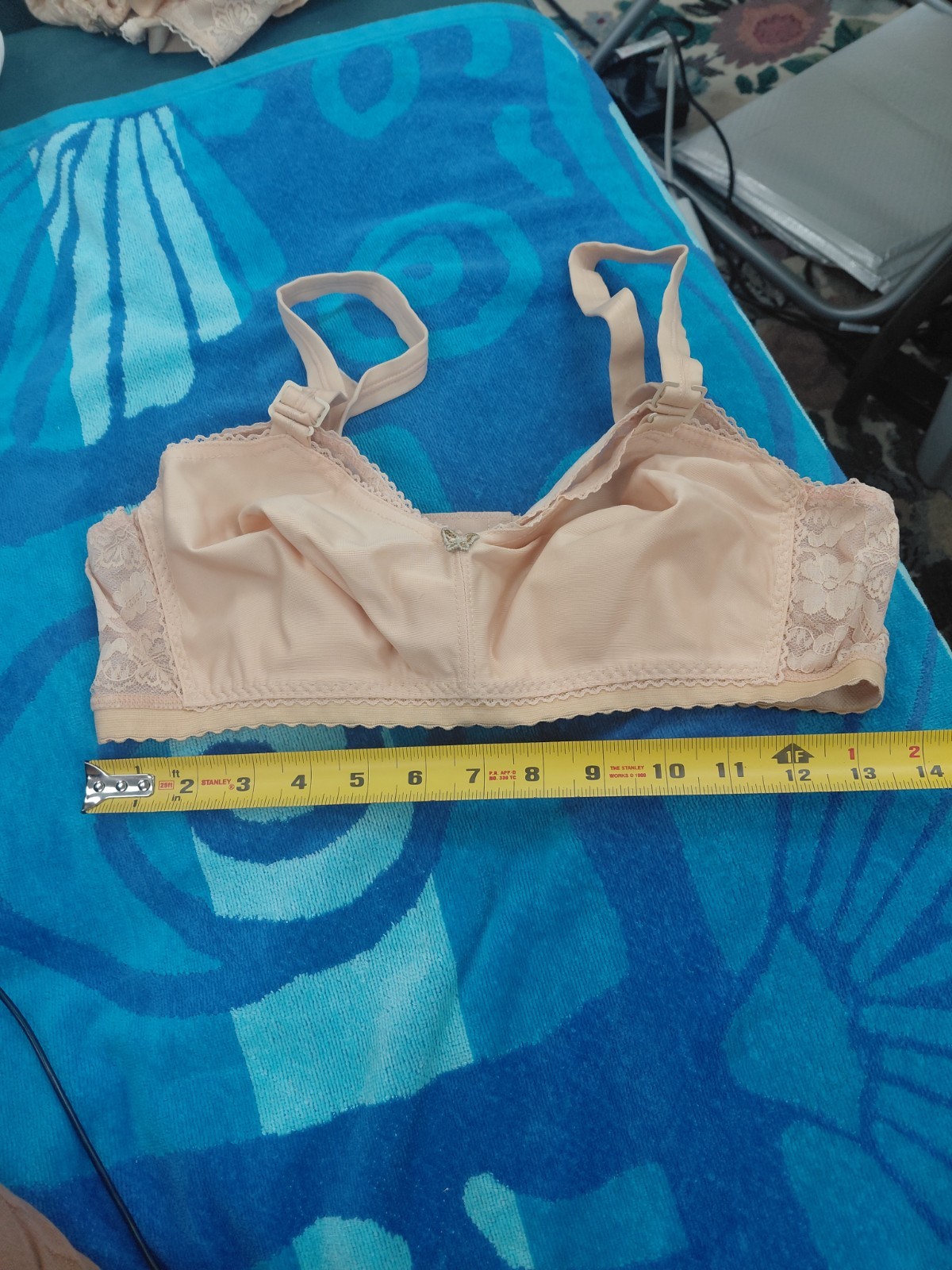 Vintage Lady Cameo Lingerie Bra Size 36E