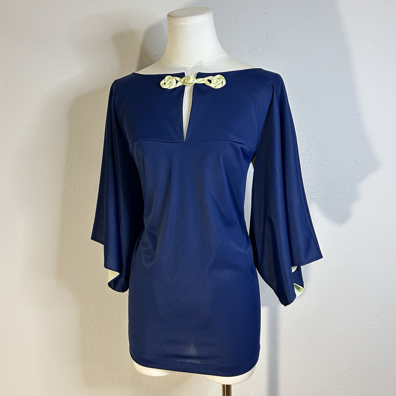1970s Blue Bell Sleeve Fairy Top Boho Hippie True Vintage 36-39 Inch Bust