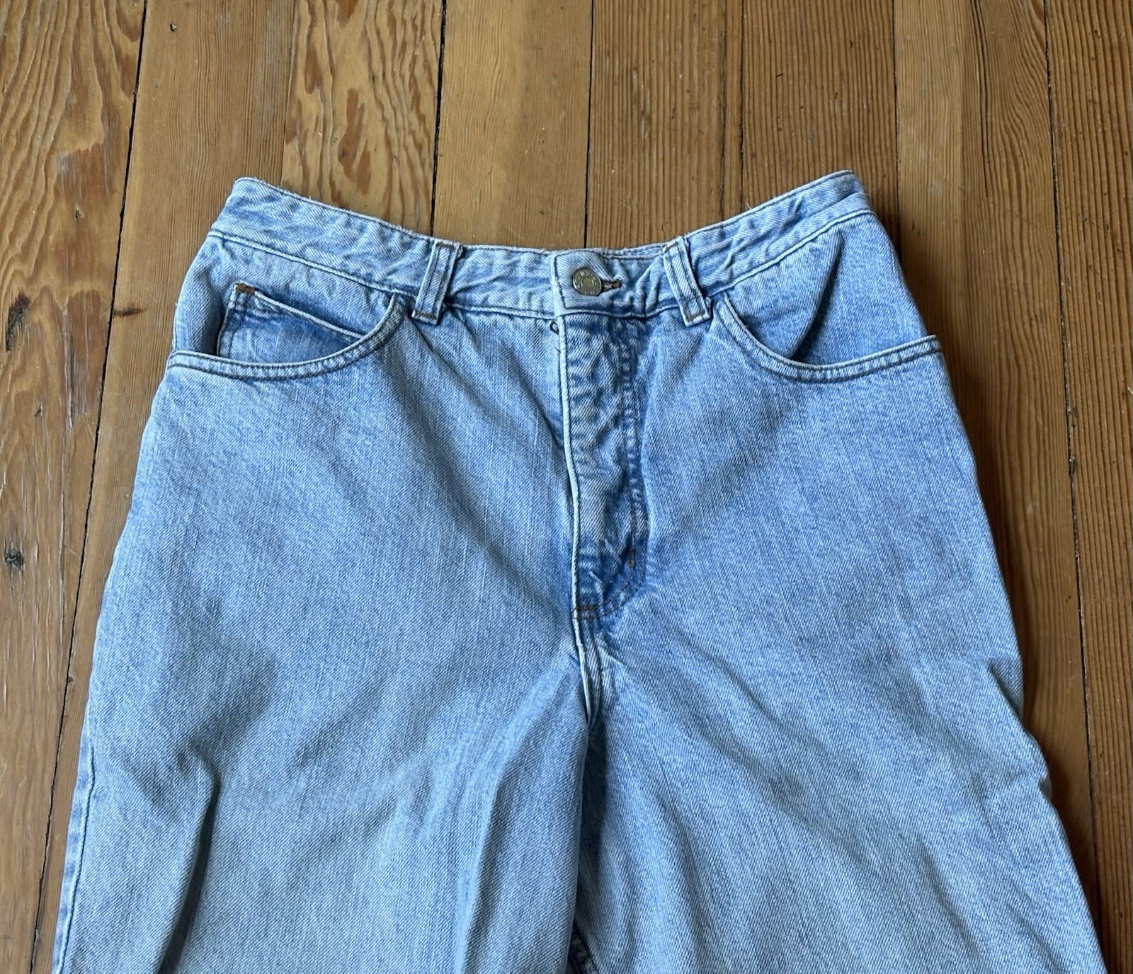 Late 80s Early 90s Guess Jeans Style 13015 Marciano Size 32, Measure 28 X 26