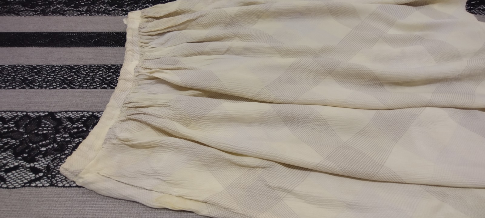 Geoffrey Beene Silk Skirt BeeneBag Summer Colors Yellow Harlequin Plaid 27 waist