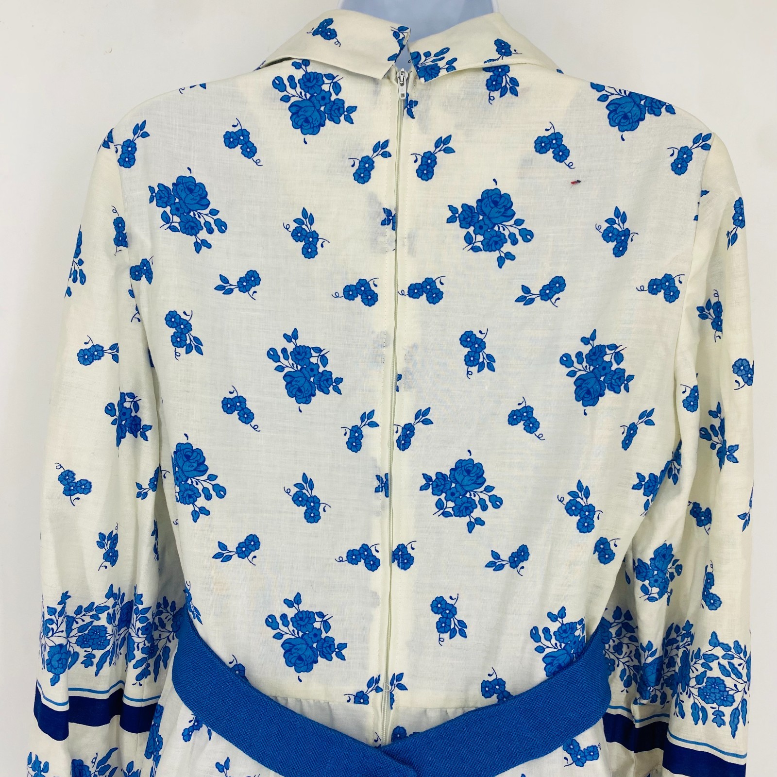 70s Vintage Handmade Blue White Floral Collared Long Sleeve California Dress M/M