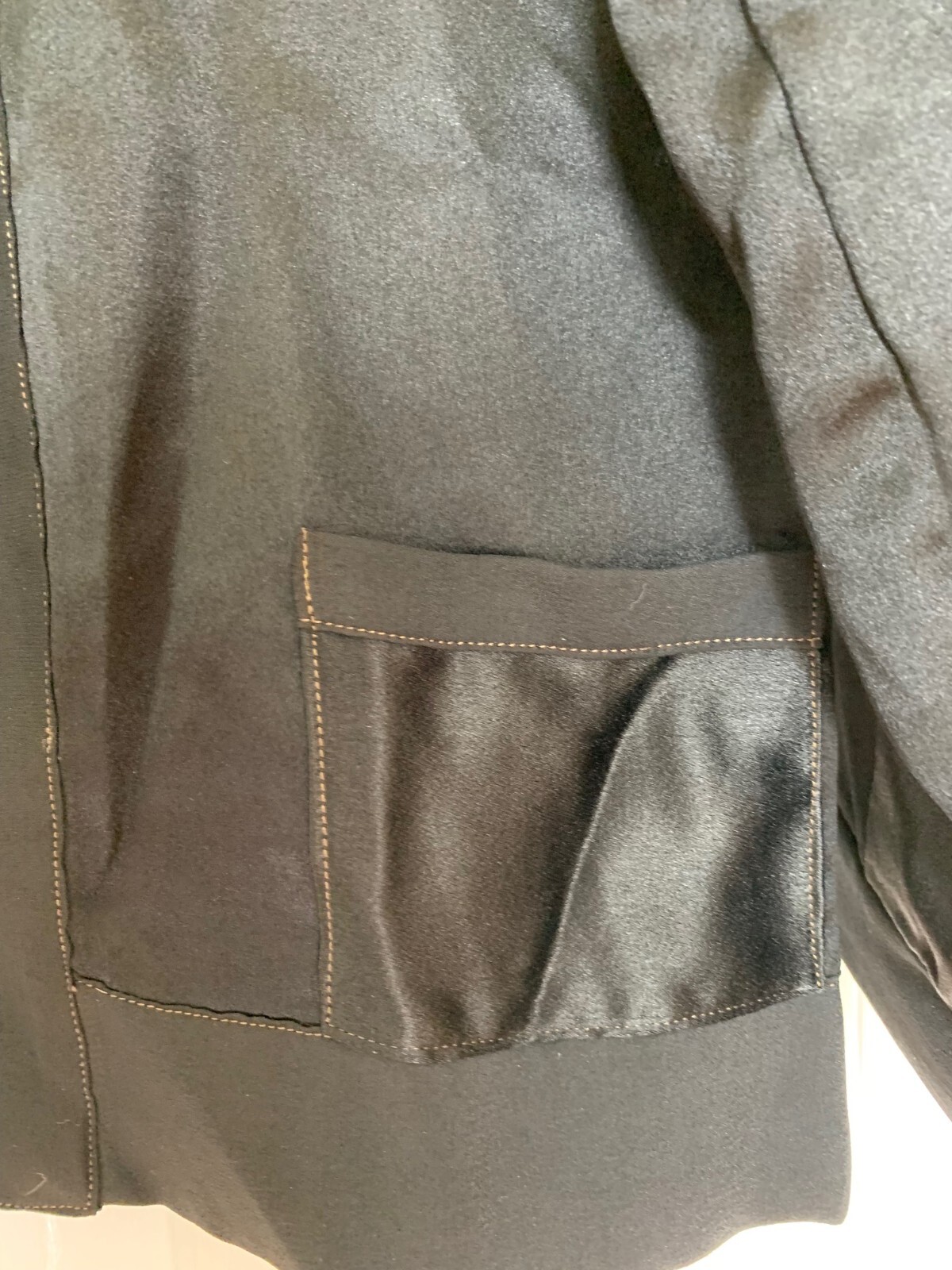 Vintage 1930s shiny black silk crepe ladies jacket