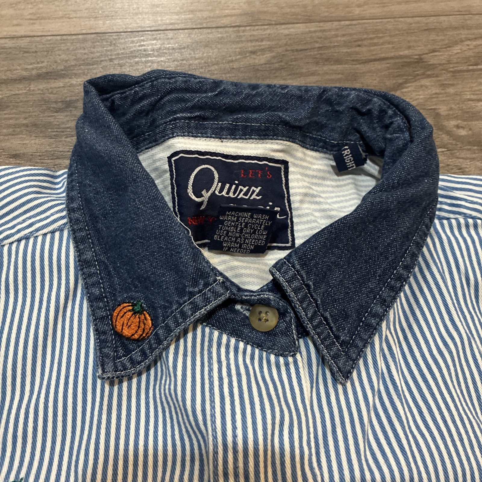 Let’s Quizz Again Striped TeddyBear Fall Embroidered Denim Collar Sz S Shirt