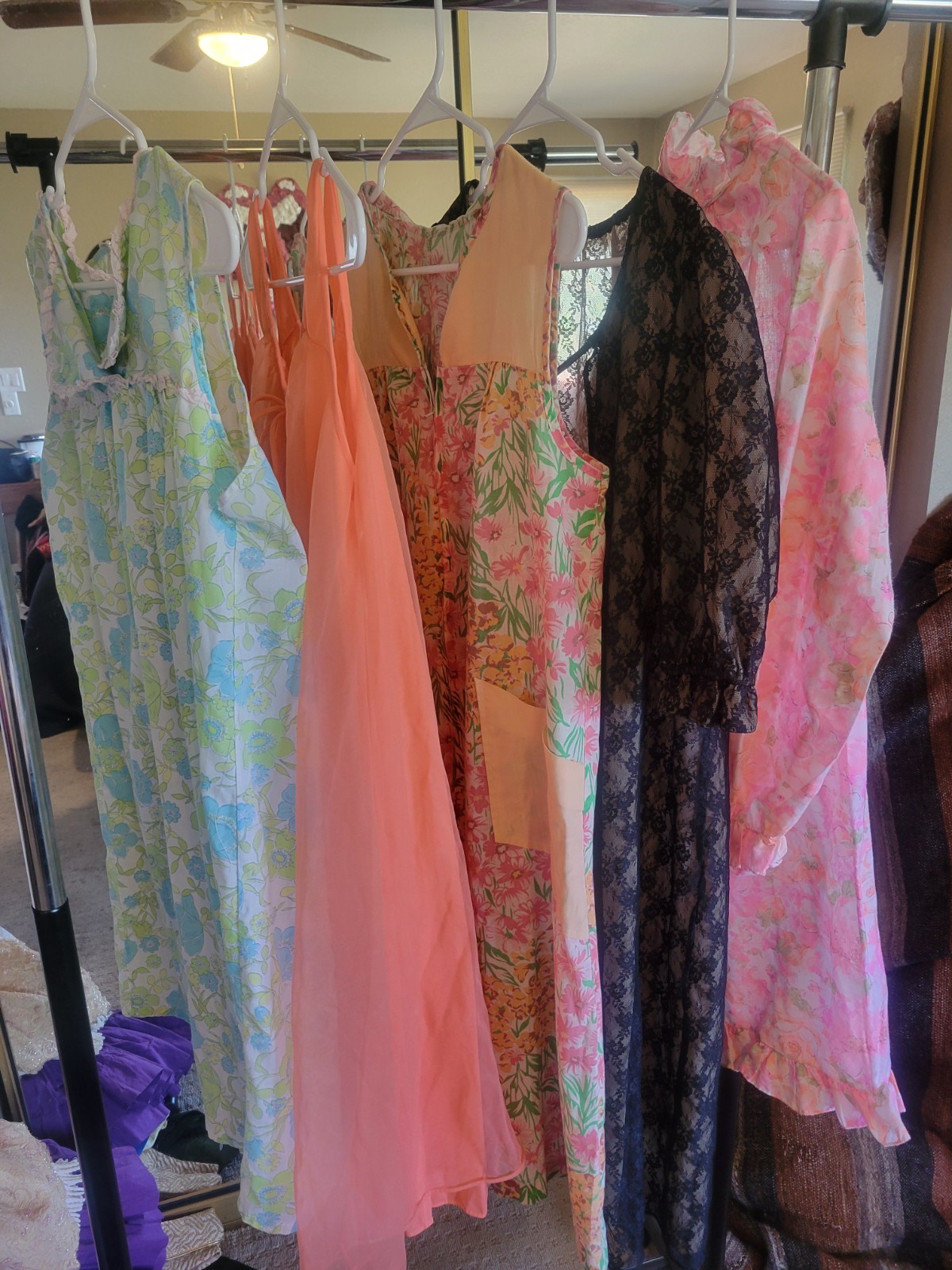 1960s 1970s VINTAGE NIGHTIE HOUSECOAT LOUNGE WEAR LOT OF (5) SO CUTE SIZE SM
