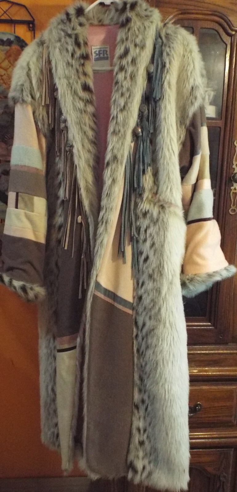 SANTA FE RE-CREATIONS – Vintage New Long Fur Fringe Western/Cowgirl Coat L/XL