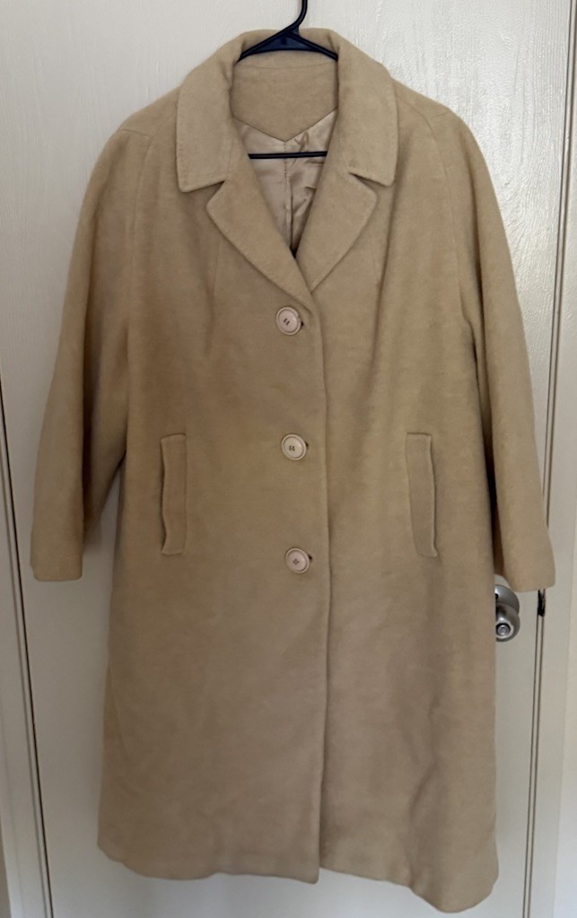Vintage Einiger Treasure Overcoat Beige 3 Button