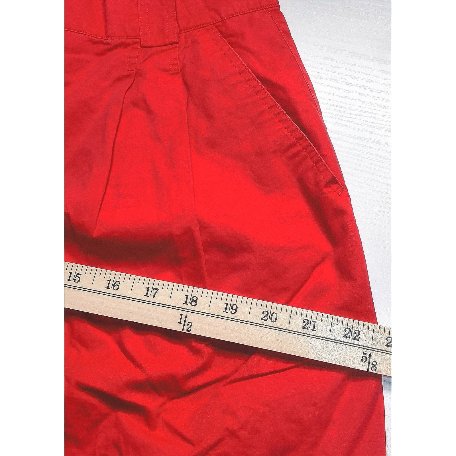 Nautical Vintage Mondi Sports Shorts Women 8? Waist Red High Waisted Pleats Gold