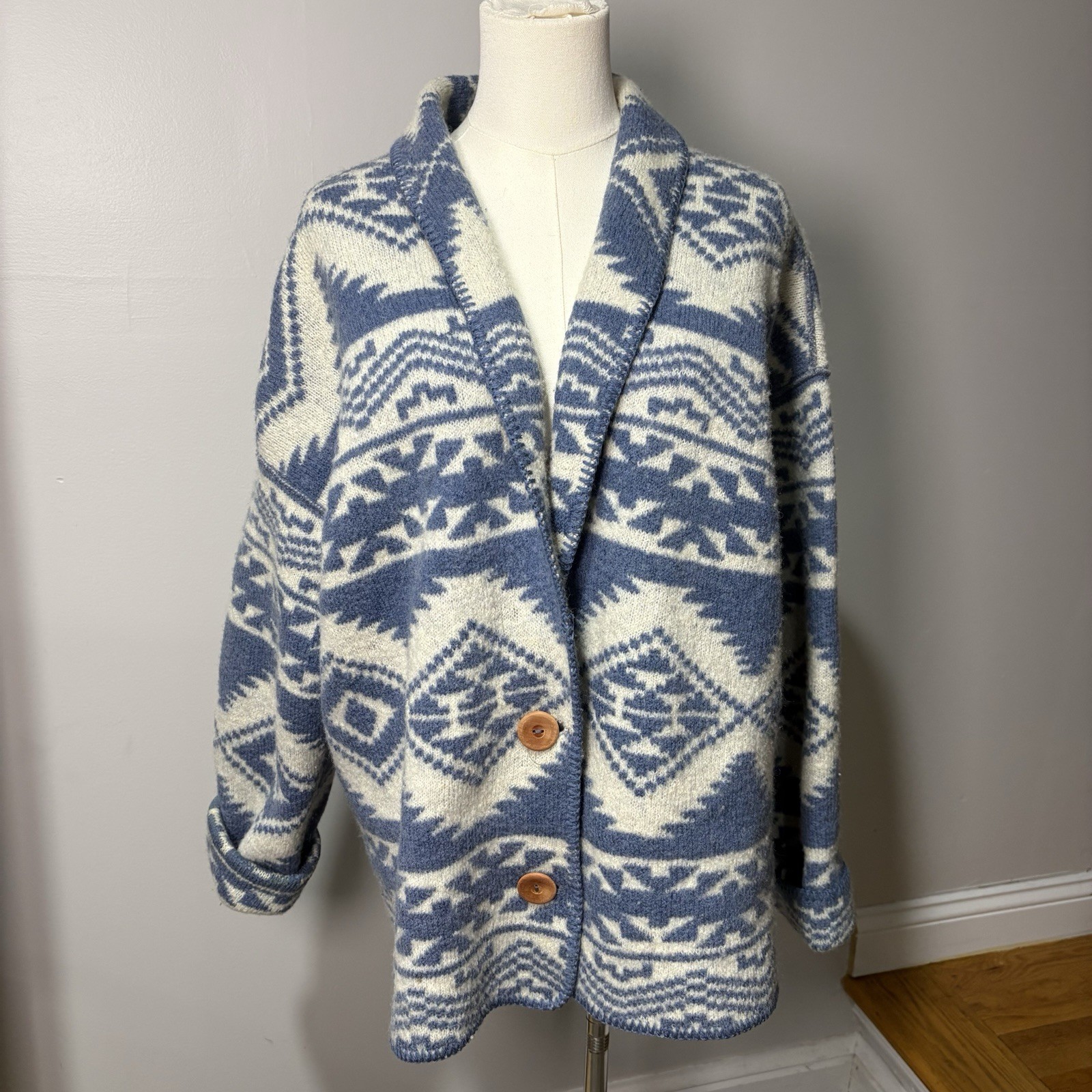 VTG Alps Fine Womens Apparel 100% Pure Wool Felted Blue/White Wood Buttons Sz S