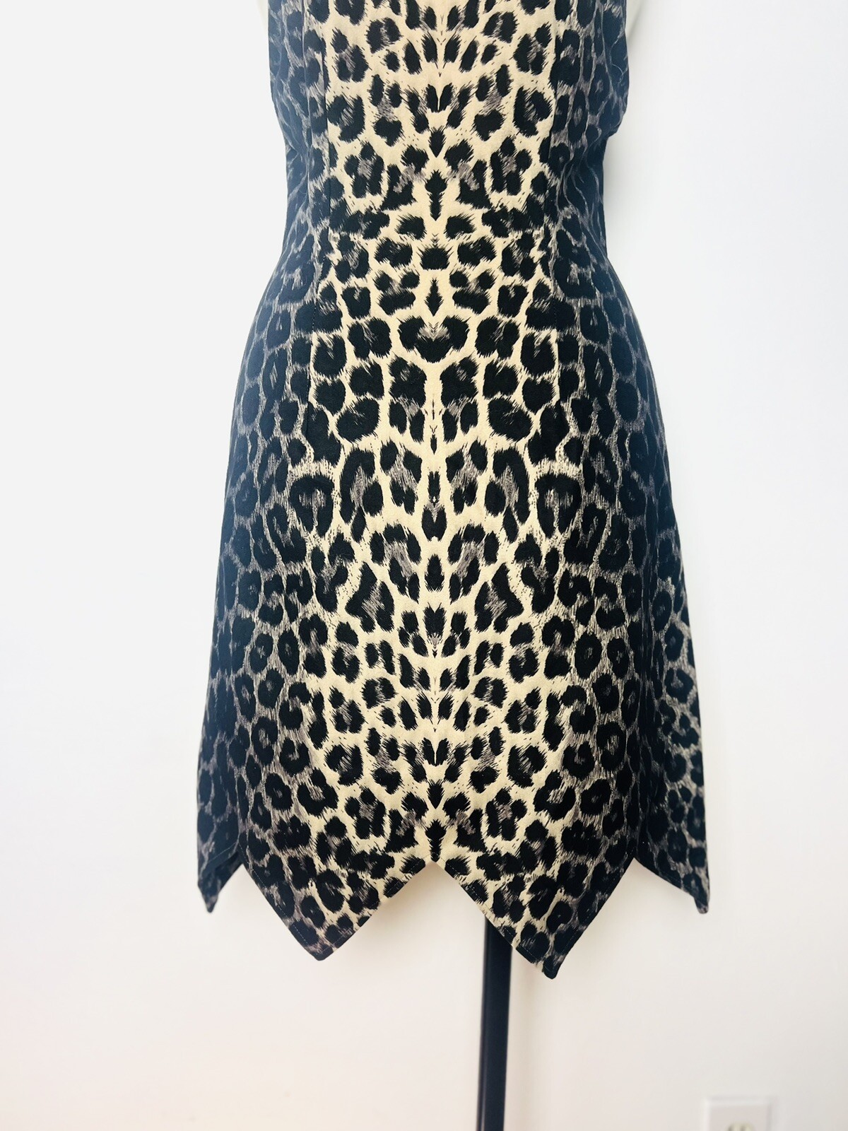 LEOPARD Animal Print 90s 1990’s Does 50s 50’s Vintage Sawtooth Halter Dress XS S
