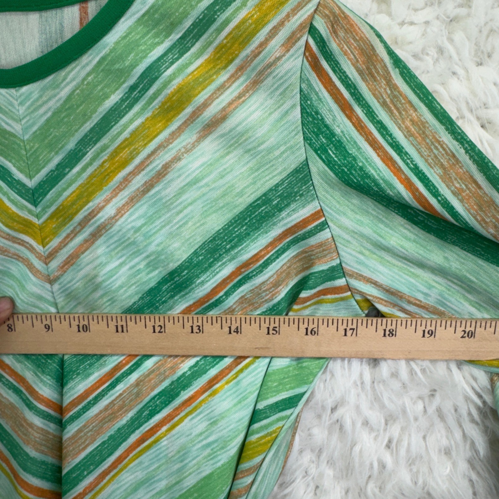 Unbranded Vintage Striped Belted Tunic Top Green Chevron Retro 70s Aesthetic