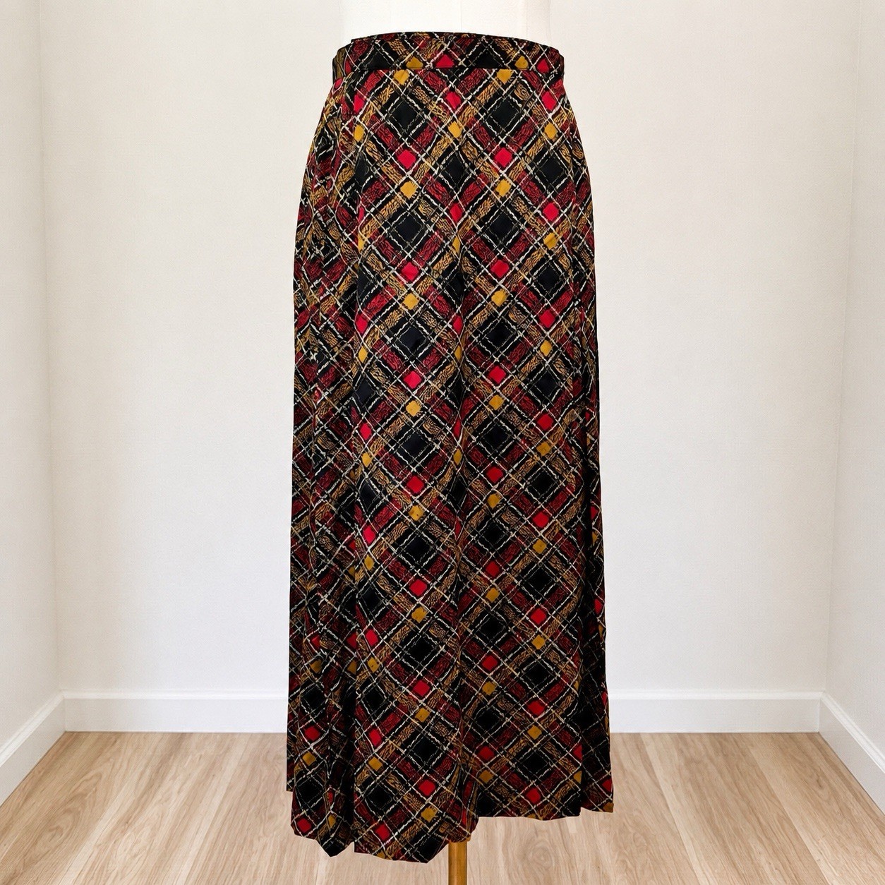 Vintage 26” Yves Saint Laurent Rive Gauche Skirt Runway Luxe Designer French