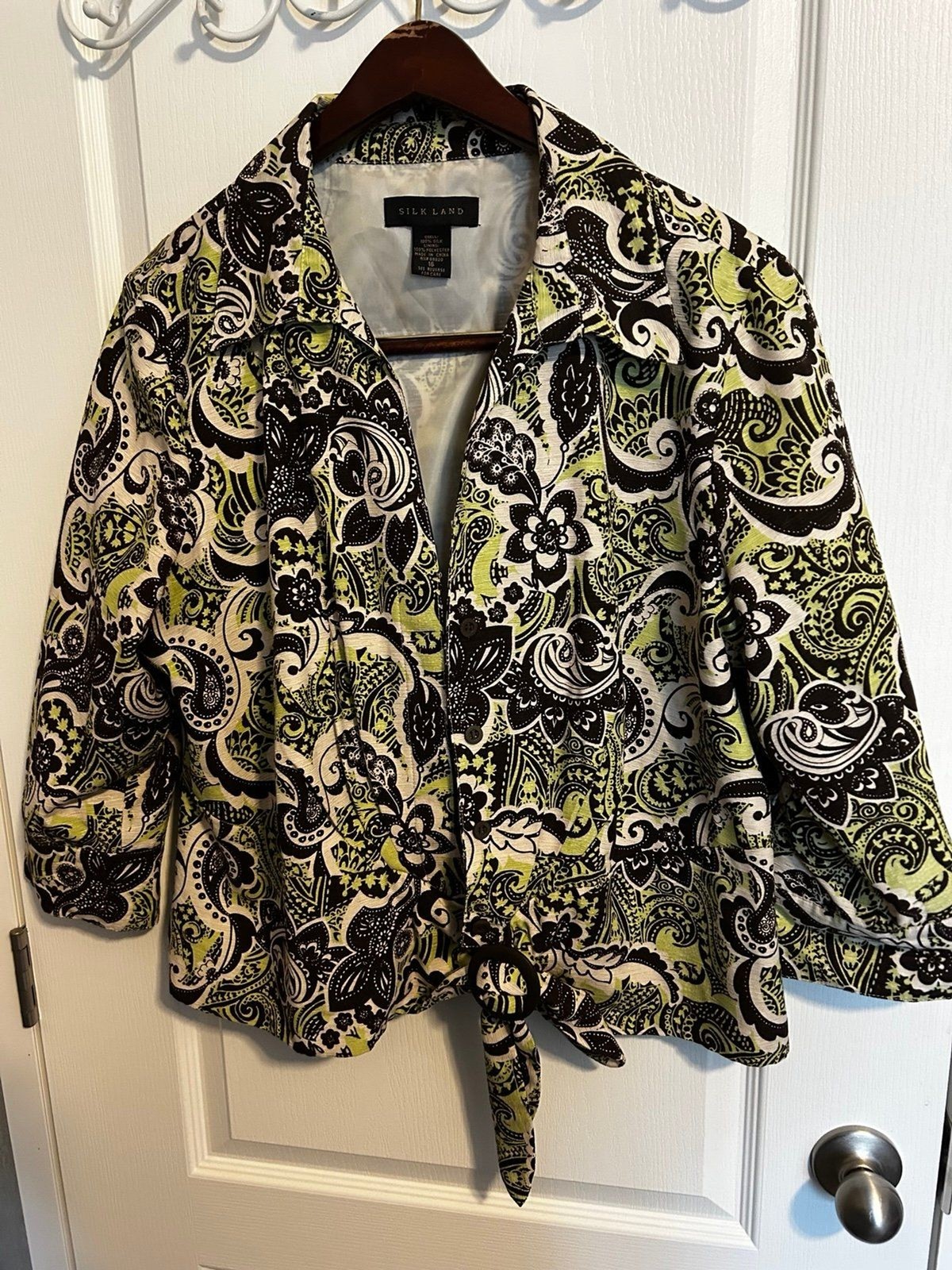 SilkLand Black and Green Paisley Top Size 16