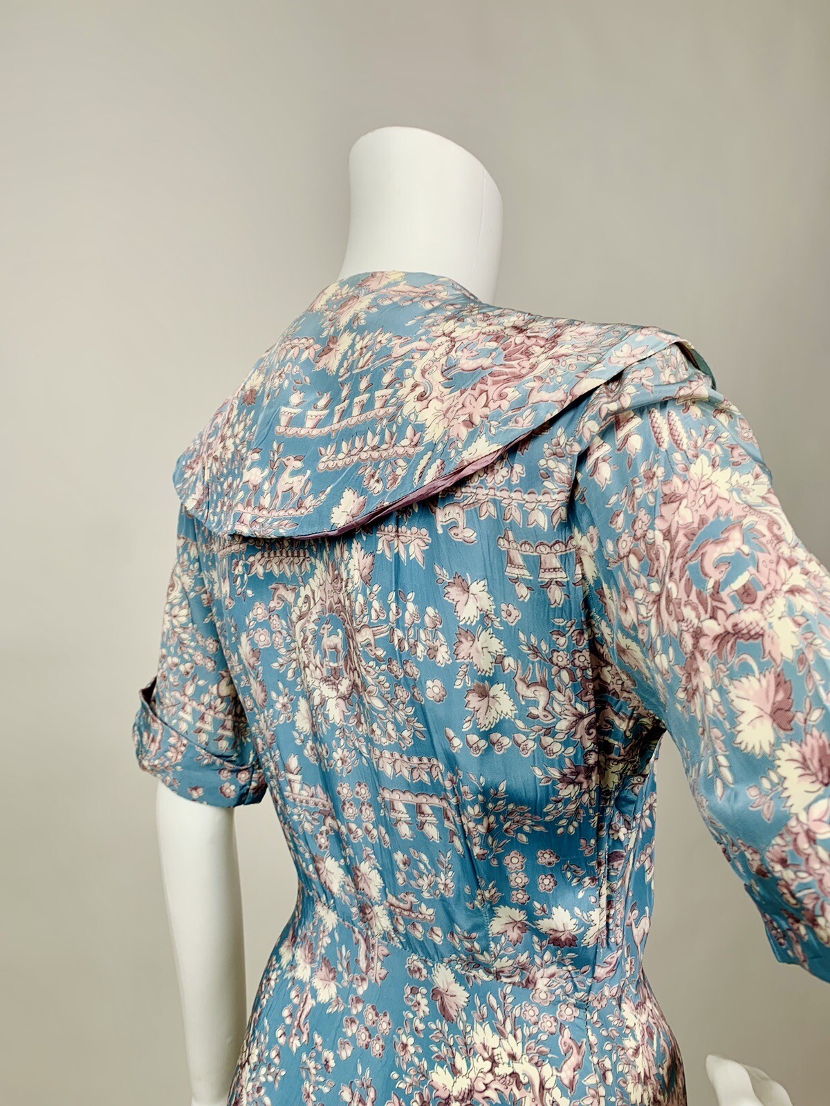Vintage 1940s Rayon Novelty Print Shirtwaist Dress Deer Potted Flowers Blue Grey