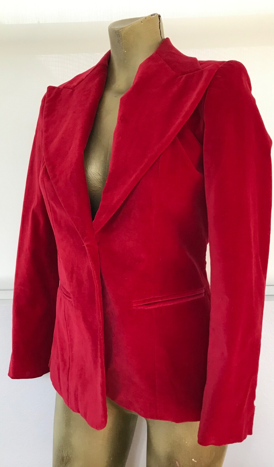 VINTAGE 80s Disco Era BLOOMINGDALES Red VELVET TUXEDO Smoking JACKET Size 2P