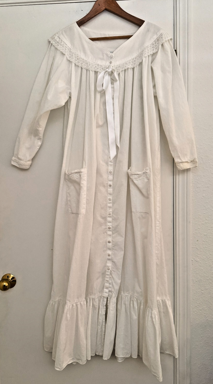Vintage Eileen West Queen Anne’s Lace Cotton Nightgown White S Made USA
